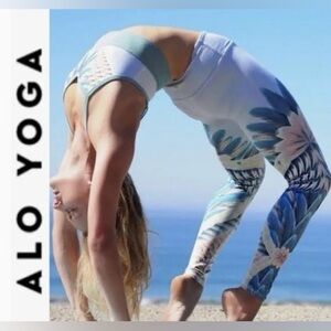 alo yoga Gypset Goddess Aria Sports Bra